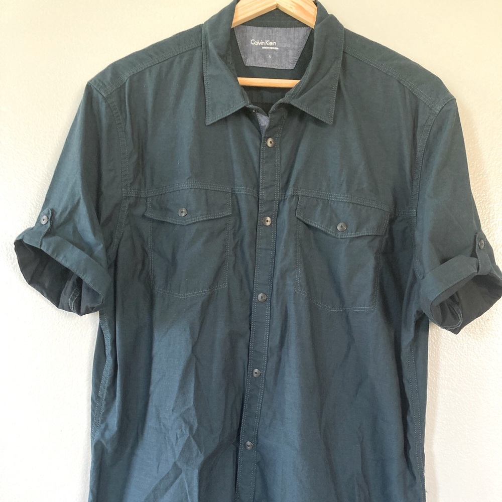 💕6 listings/$12💕 CALVIN KLEIN button up